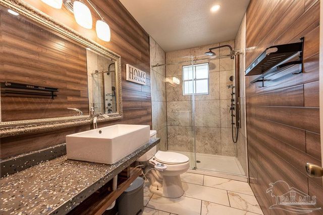 3521 Briar Cliff Dr, Pensacola, FL 32505