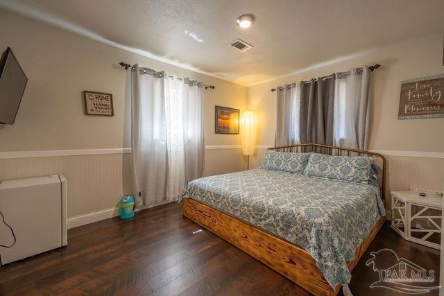 3521 Briar Cliff Dr, Pensacola, FL 32505