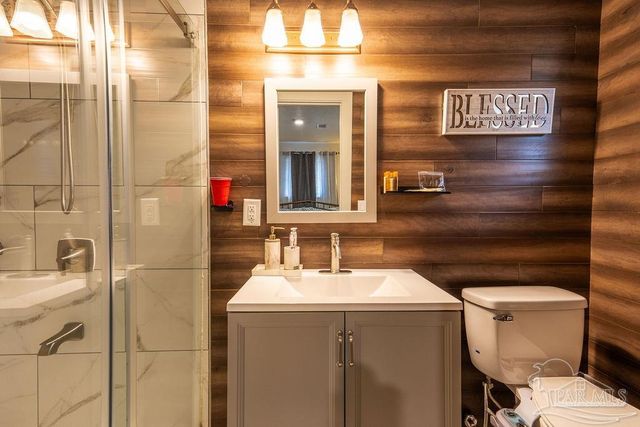 3521 Briar Cliff Dr, Pensacola, FL 32505