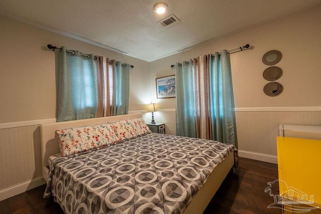 3521 Briar Cliff Dr, Pensacola, FL 32505