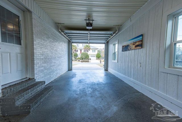 3521 Briar Cliff Dr, Pensacola, FL 32505