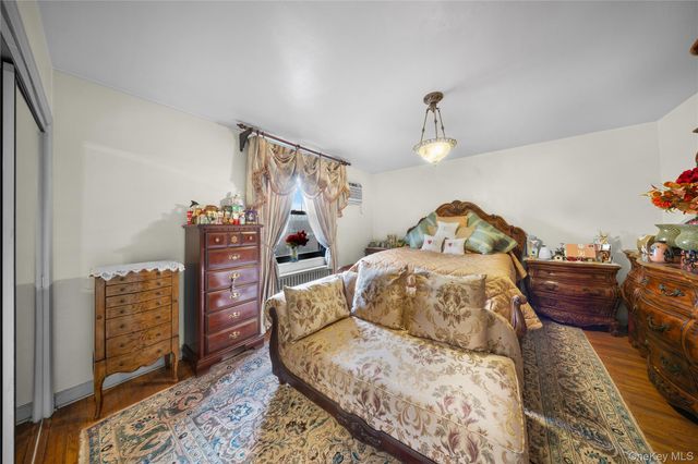 70-79 Park Drive E B, Flushing, NY 11367