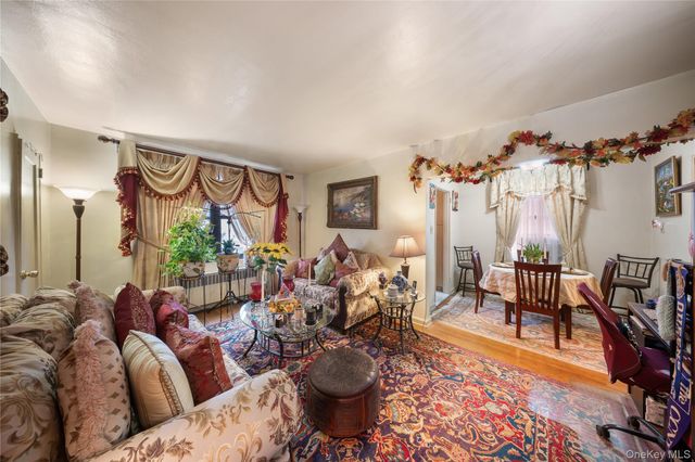 70-79 Park Drive E B, Flushing, NY 11367