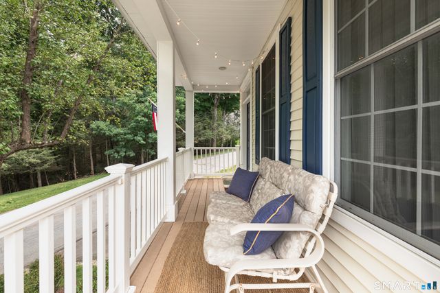 8 Minuteman Circle 8, Southbury, CT 06488