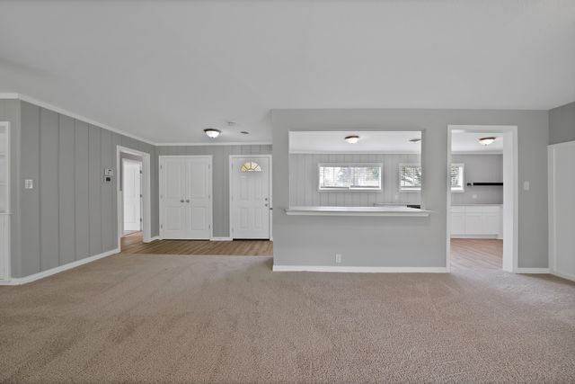 109 Brookhollow Drive, Terrell, TX 75160