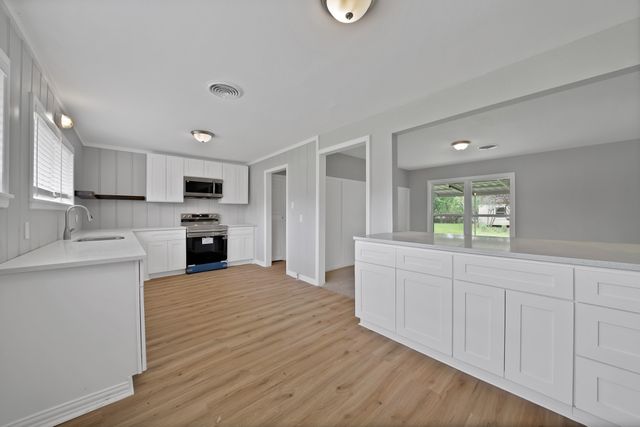 109 Brookhollow Drive, Terrell, TX 75160