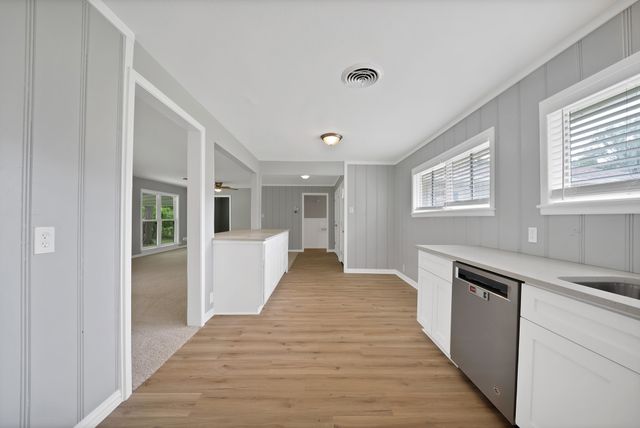109 Brookhollow Drive, Terrell, TX 75160