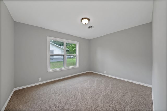 109 Brookhollow Drive, Terrell, TX 75160