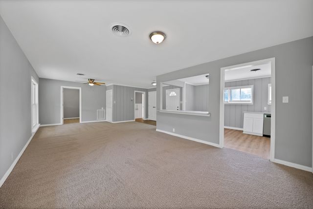 109 Brookhollow Drive, Terrell, TX 75160