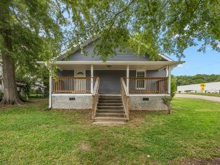 207 Poole Street, Woodruff, SC 29388