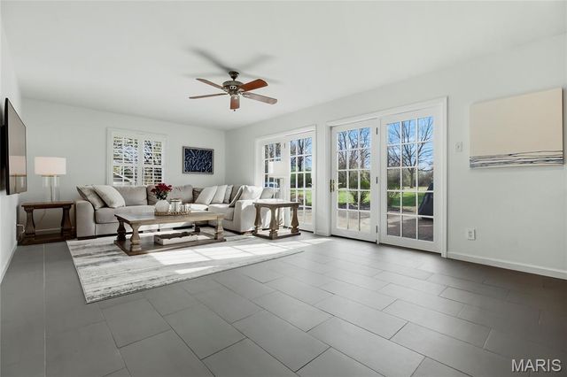 920 Claymark Drive, Town And Country, MO 63131