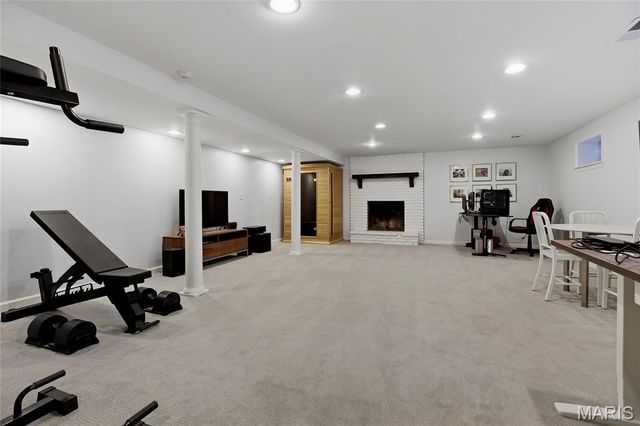 920 Claymark Drive, Town And Country, MO 63131