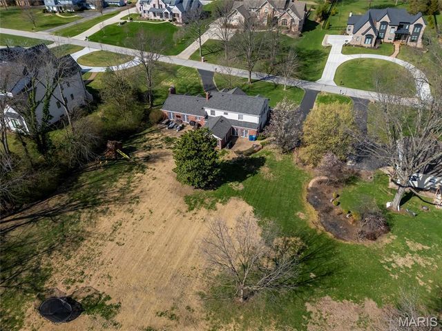 920 Claymark Drive, Town And Country, MO 63131