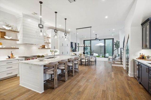 1410 Indiana Street, Houston, TX 77006