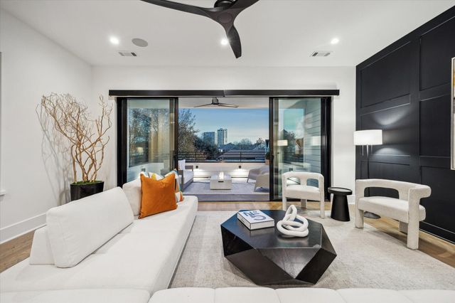 1410 Indiana Street, Houston, TX 77006