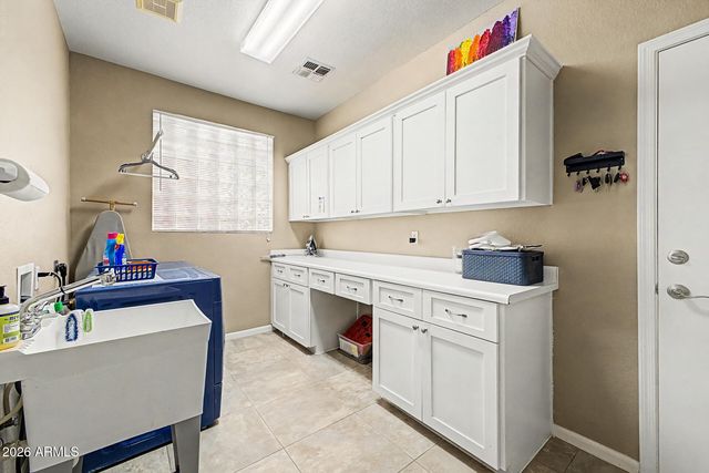 26427 S FLAME TREE Drive, Sun Lakes, AZ 85248
