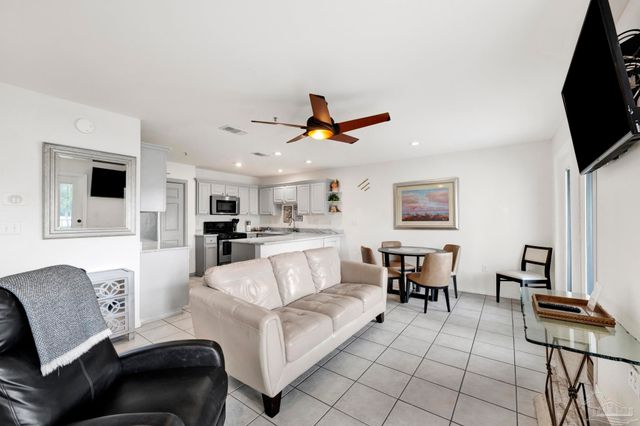 13351 Johnson Beach Rd 215-E, Pensacola, FL 32507