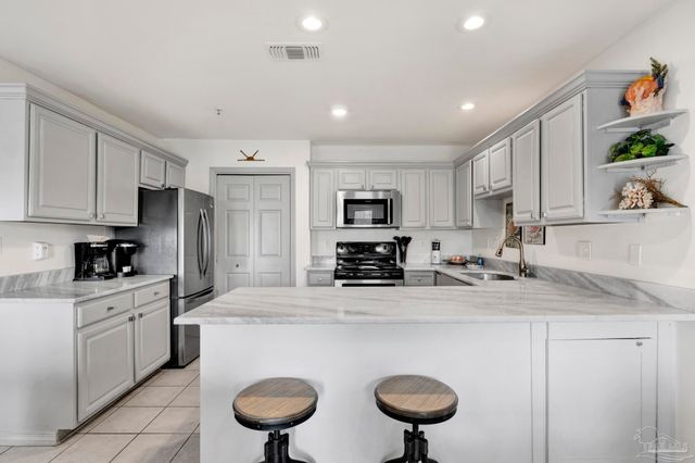 13351 Johnson Beach Rd 215-E, Pensacola, FL 32507