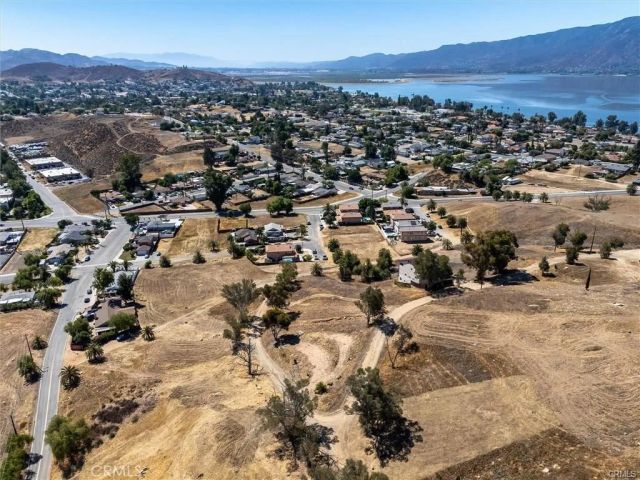 30223 Morton, Lake Elsinore, CA 92530