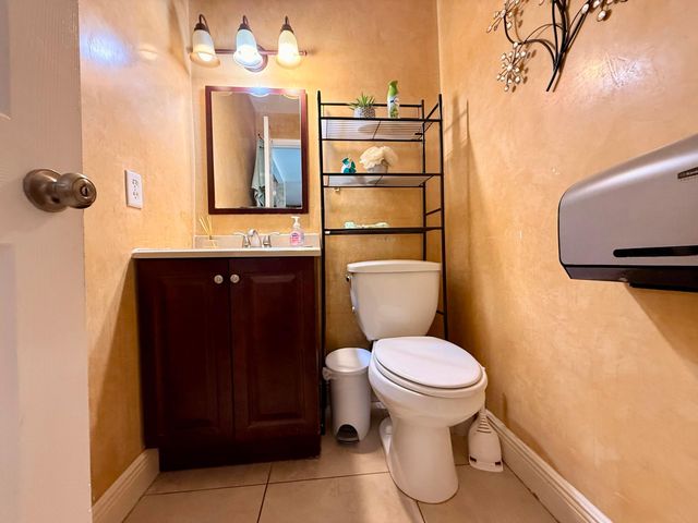 6238 SW 7th Street, Margate, FL 33068