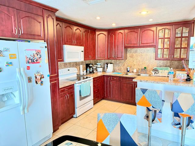6238 SW 7th Street, Margate, FL 33068