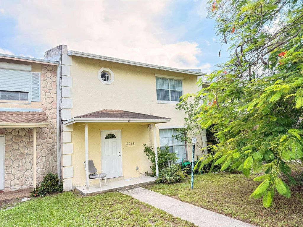 6238 SW 7th Street, Margate, FL 33068