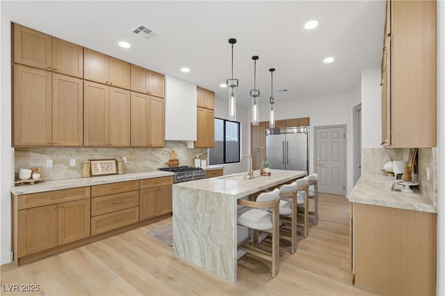 504 Pinnacle Heights Lane, Las Vegas, NV 89144