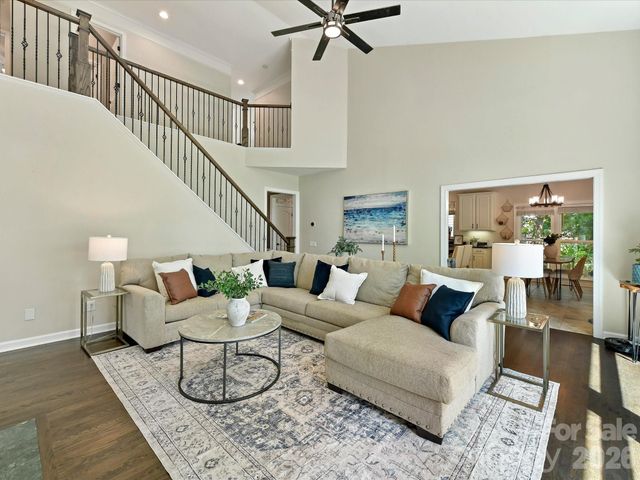 5222 Mcchesney Drive, Charlotte, NC 28269