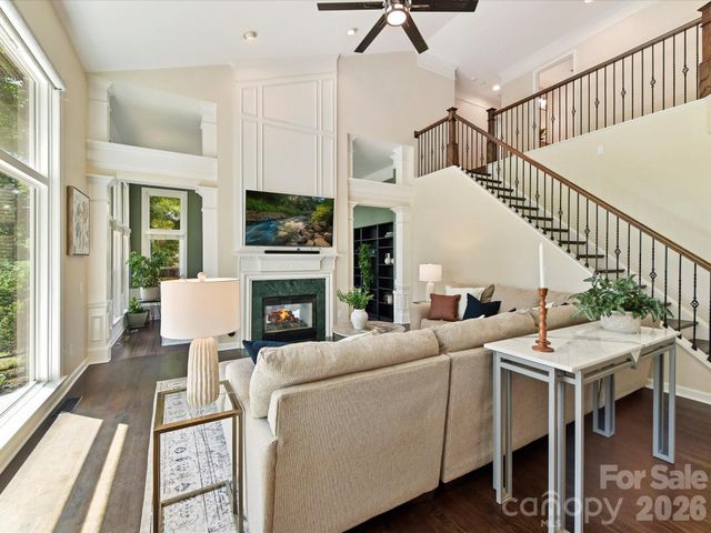 5222 Mcchesney Drive, Charlotte, NC 28269