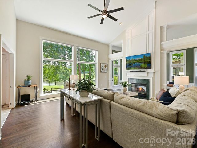 5222 Mcchesney Drive, Charlotte, NC 28269