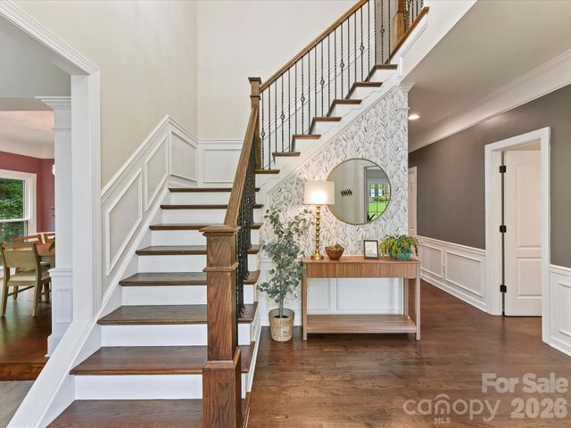 5222 Mcchesney Drive, Charlotte, NC 28269
