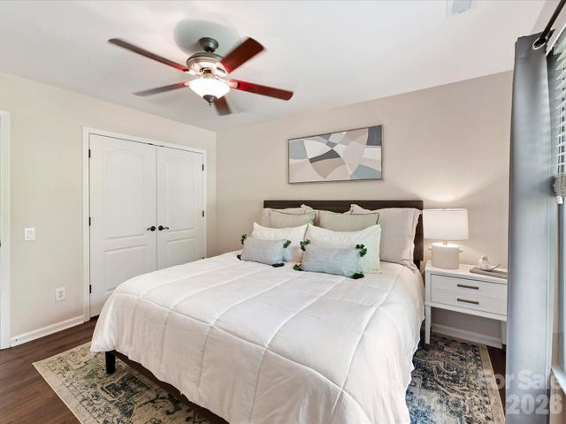 5222 Mcchesney Drive, Charlotte, NC 28269