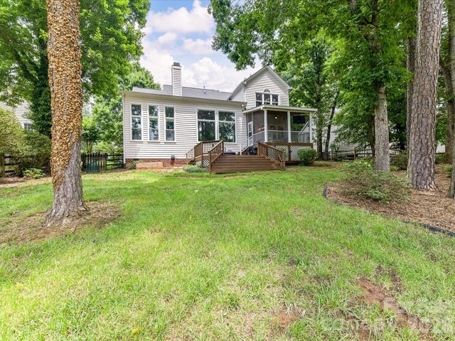 5222 Mcchesney Drive, Charlotte, NC 28269