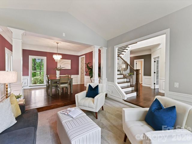 5222 Mcchesney Drive, Charlotte, NC 28269