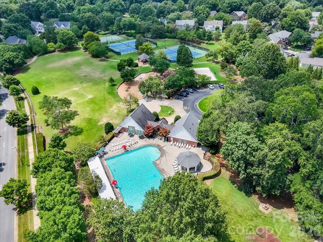 5222 Mcchesney Drive, Charlotte, NC 28269