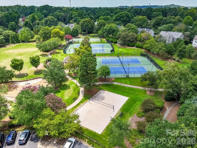 5222 Mcchesney Drive, Charlotte, NC 28269