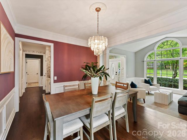5222 Mcchesney Drive, Charlotte, NC 28269