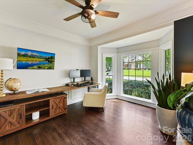 5222 Mcchesney Drive, Charlotte, NC 28269