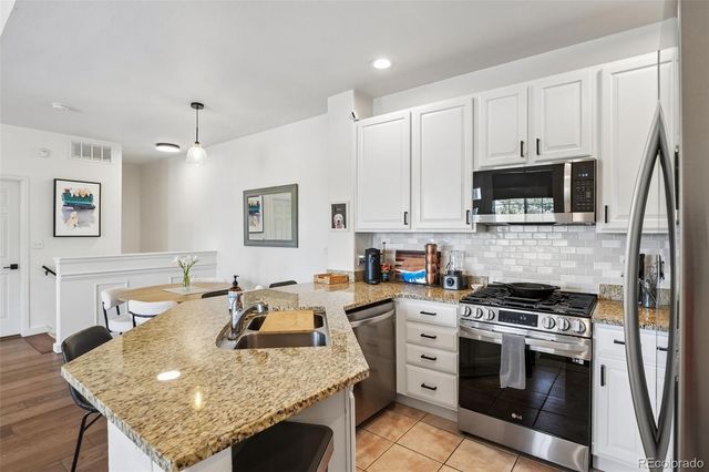 9465 Carlyle Park Place, Highlands Ranch, CO 80129