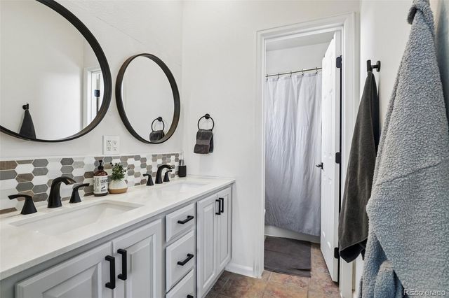 9465 Carlyle Park Place, Highlands Ranch, CO 80129