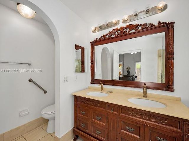 8007 SW 157th Pl, Miami, FL 33193