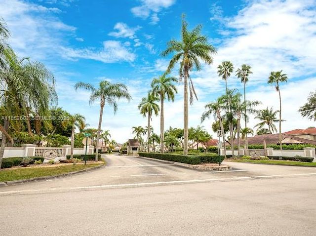 8007 SW 157th Pl, Miami, FL 33193