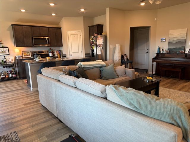 1830 Taggart Trail, Bryan, TX 77807