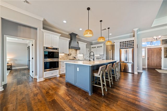 1933 Magnolia Falls Dr, Corpus Christi, TX 78415