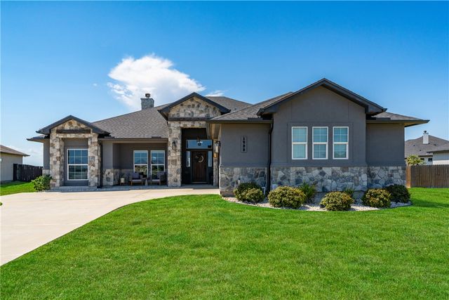 1933 Magnolia Falls Dr, Corpus Christi, TX 78415