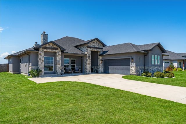1933 Magnolia Falls Dr, Corpus Christi, TX 78415