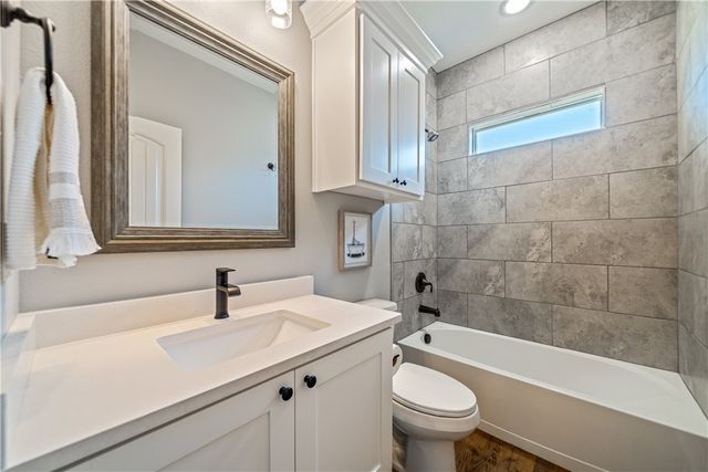 1933 Magnolia Falls Dr, Corpus Christi, TX 78415