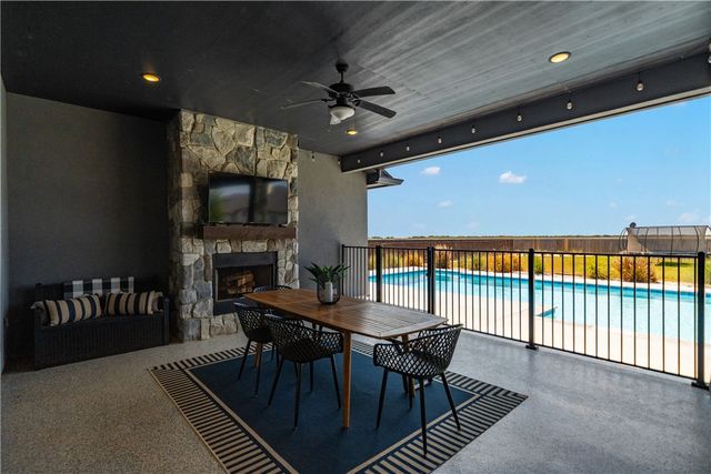 1933 Magnolia Falls Dr, Corpus Christi, TX 78415
