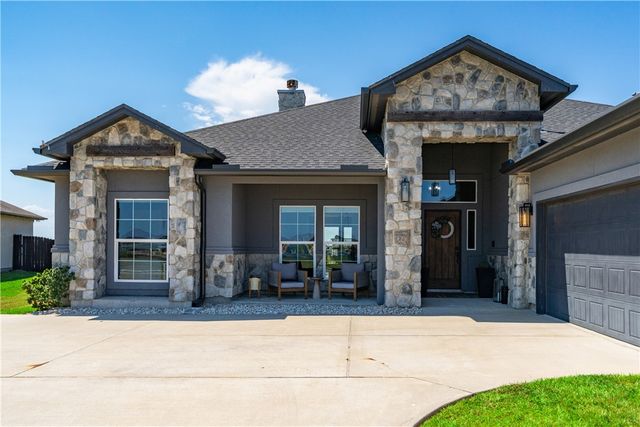 1933 Magnolia Falls Dr, Corpus Christi, TX 78415