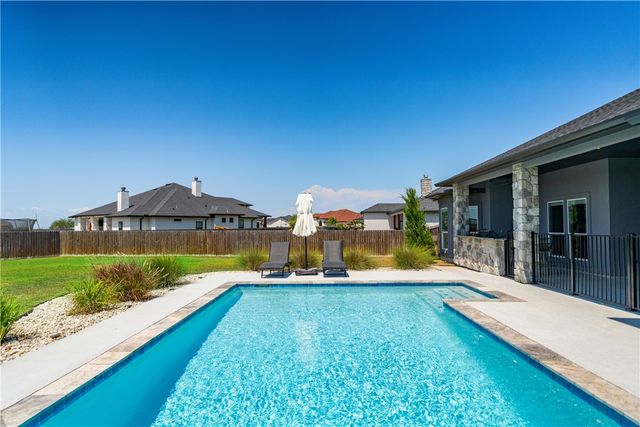 1933 Magnolia Falls Dr, Corpus Christi, TX 78415